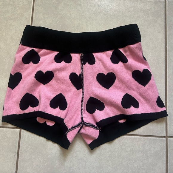 Beach Riot Balboa Hearts shorts - Picture 8 of 9